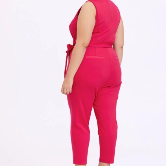 Torrid Fuschia/Magenta Pink Sleeveless Tuxedo Jumpsuit - Picture 5 of 6